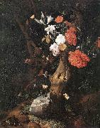 Flowers on a Tree Trunk af RUYSCH, Rachel